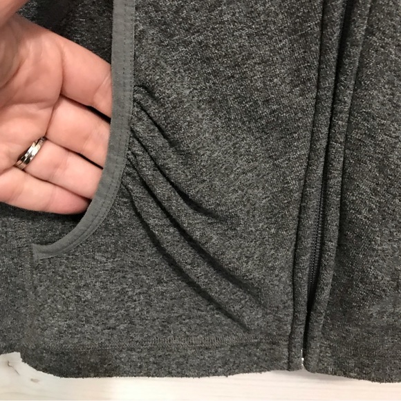 The North Face ⚜️ Full Zip Gray Hoodie-Jacket - Picture 5 of 7